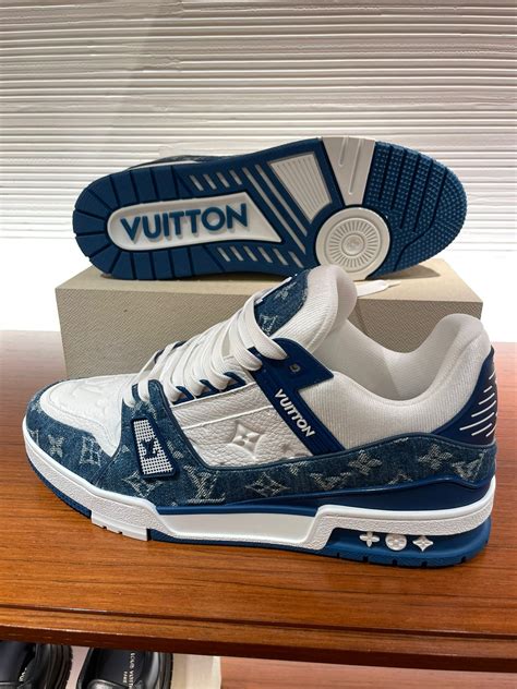 scarpe louis vuitton blu e bianche|louis vuitton sneakers uomo.